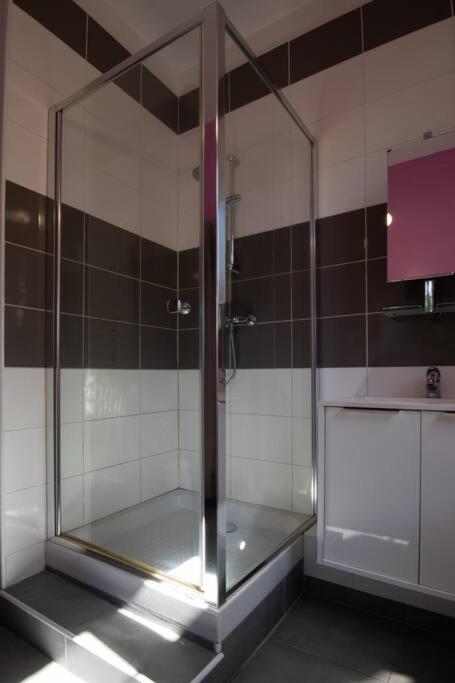 La Fontaine Neuve-Avallon-5 Personnes-1 Chambre-3 Lits-Parking-Wifi ภายนอก รูปภาพ